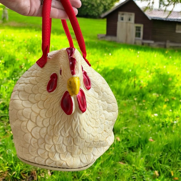 Chicken-Shaped Purse Vegan Leather Festival Quirky, Cute, Conversation - Picture 1 of 13